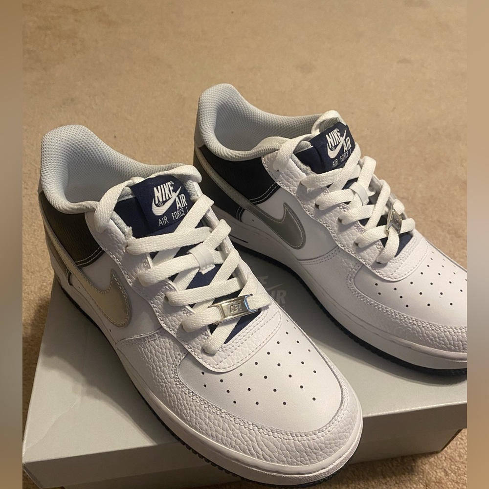 AF 1 big kids size 6.5Y